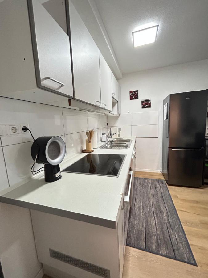Souterrainwohnung - Remseck Am Neckar エクステリア 写真